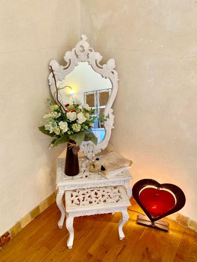 Authentique Bijou Coeur D'Orange A 2 Pas Du Theatre Antique! Villa Dış mekan fotoğraf