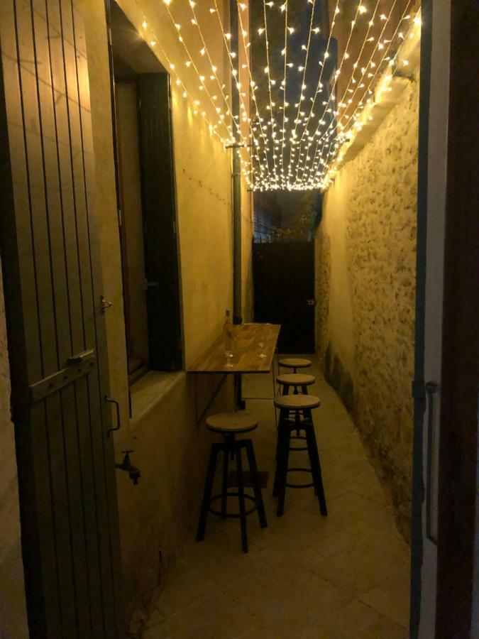 Authentique Bijou Coeur D'Orange A 2 Pas Du Theatre Antique! Villa Dış mekan fotoğraf
